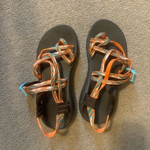 O women’s chacos